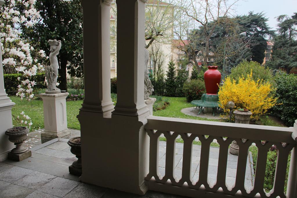 B&B Villa Ferrari Asti Esterno foto