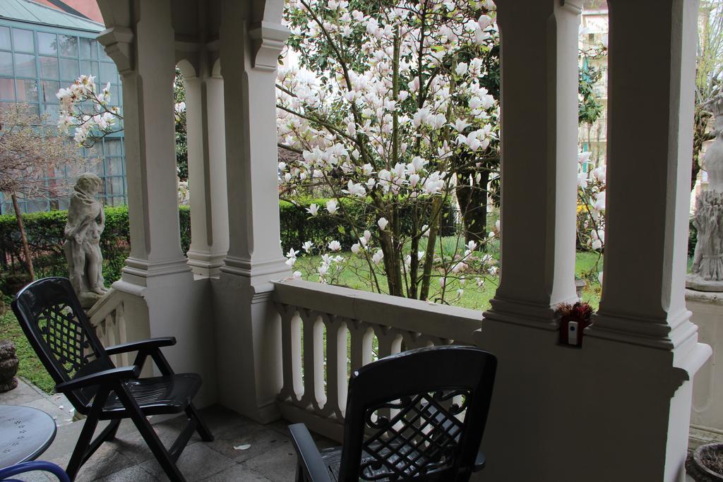 B&B Villa Ferrari Asti Esterno foto